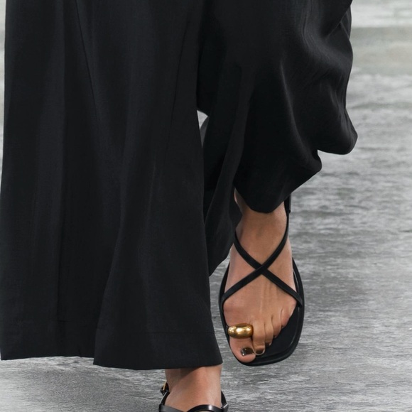 nwt zara sandals - Picture 3 of 3